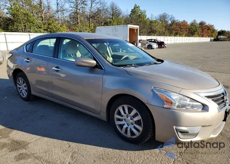 2014 Nissan Altima 2.5 из США, поврежденный, VIN 1N4AL3AP3EN384770